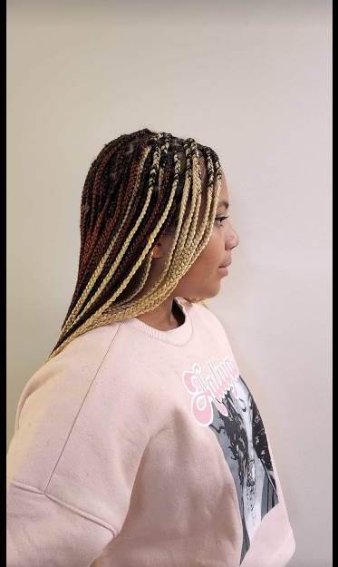 Braids Services Brooklyn Center MN, african hair braiding in brooklyn, nearest african hair braiding, nearest african hair braiding shop, brooklyn center hair salon, 13