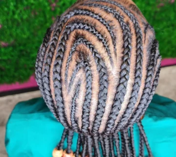 Cornrows short Near me Brooklyn Center MN Brooklyn Center MN braider hair salon near me braiding salons near me, box braids cost Minnesota