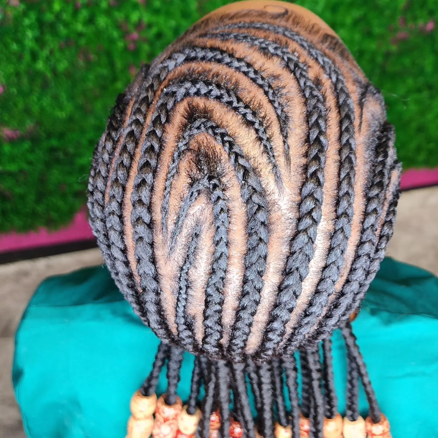 How Much Do Box Braids Cost in Minnesota? A Complete Guide 1 Cornrows short Near me Brooklyn Center MN Brooklyn Center MN braider hair salon near me braiding salons near me, box braids cost Minnesota